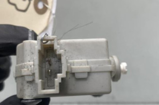 Actionneur verrou trappe d'essence VOLKSWAGEN POLO 4