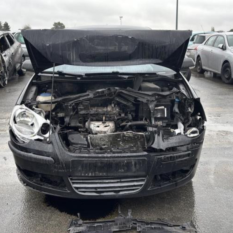 Actionneur verrou trappe d'essence VOLKSWAGEN POLO 4 Photo n°8