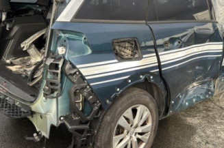 Boitier xenon PEUGEOT 5008 2