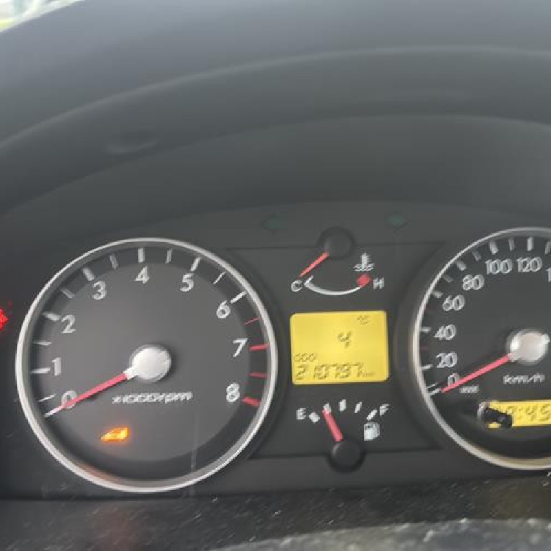 Aile avant gauche HYUNDAI GETZ Photo n°19