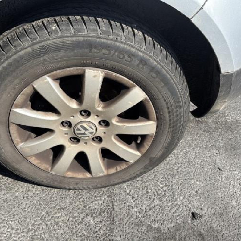 Actionneur verrou trappe d'essence VOLKSWAGEN GOLF 5 Photo n°20