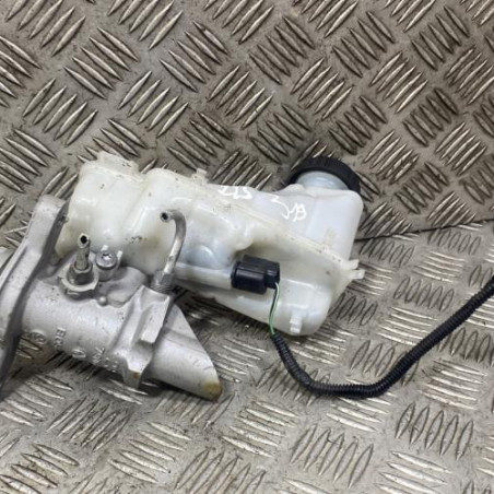 Maitre cylindre (freinage) RENAULT MEGANE 4 Photo n°1