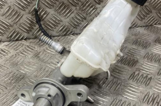 Maitre cylindre (freinage) RENAULT MEGANE 4