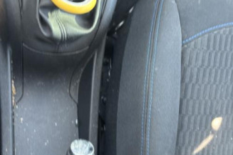 Demarreur PEUGEOT 208 1