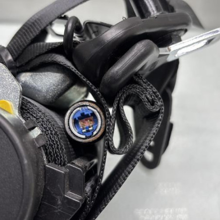 Pretensionneur de ceinture avant droit RENAULT CLIO 4