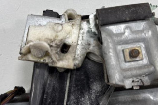 Leve vitre electrique avant gauche VOLKSWAGEN POLO 4