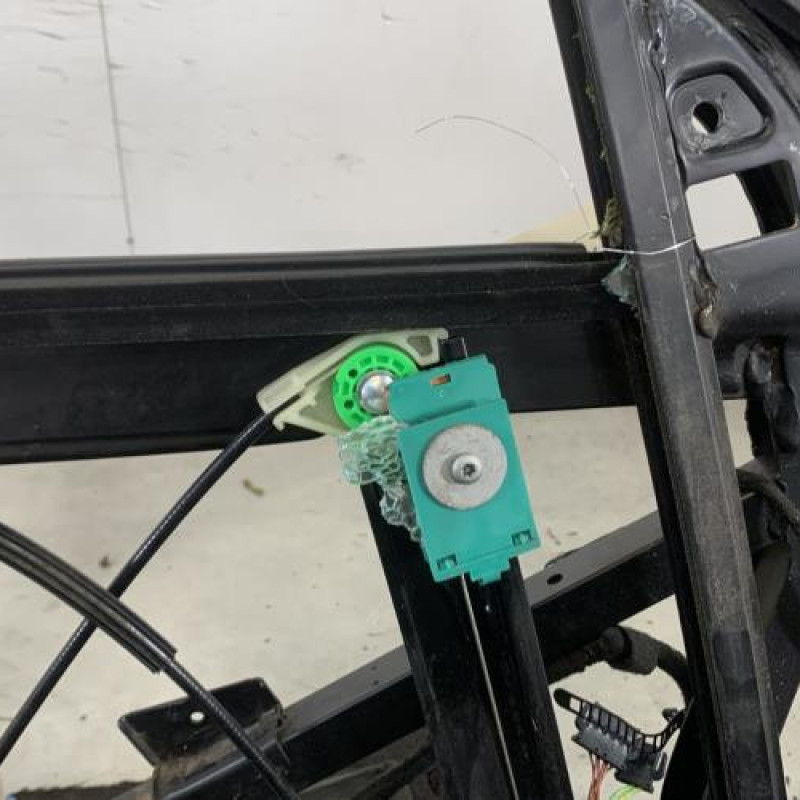 Leve vitre electrique avant droit AUDI A6 2 Photo n°4