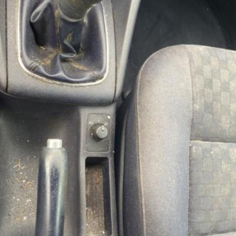 Leve vitre electrique avant droit AUDI A6 2 Photo n°11