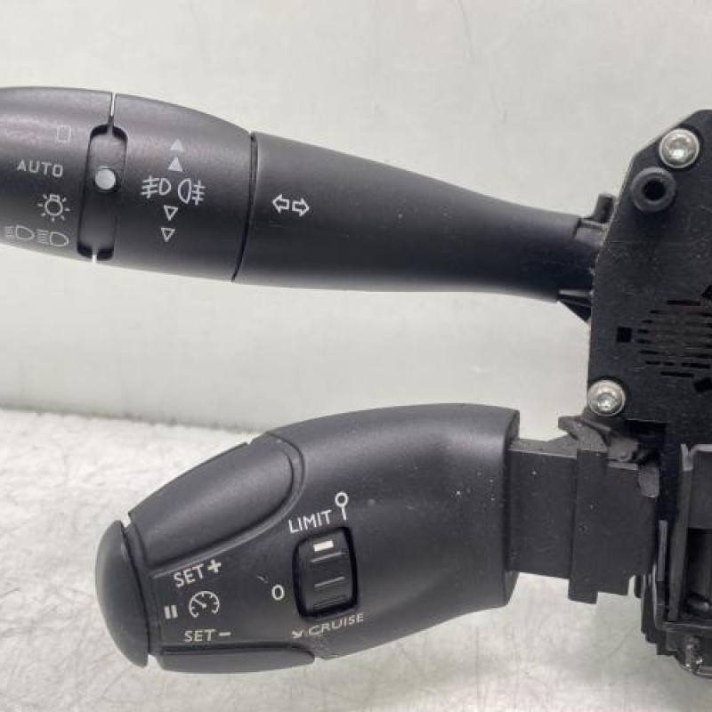 Com (Bloc Contacteur Tournant+Commodo Essuie Glace+Commodo Phare) PEUGEOT 207 Photo n°3