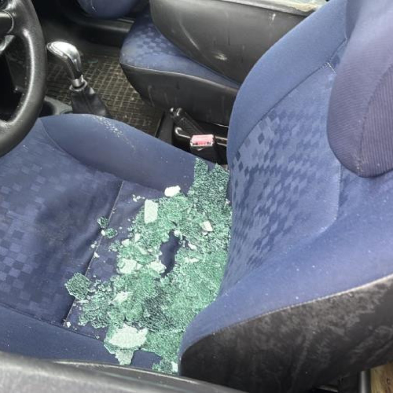 Aile avant droit PEUGEOT PARTNER 1 Photo n°13