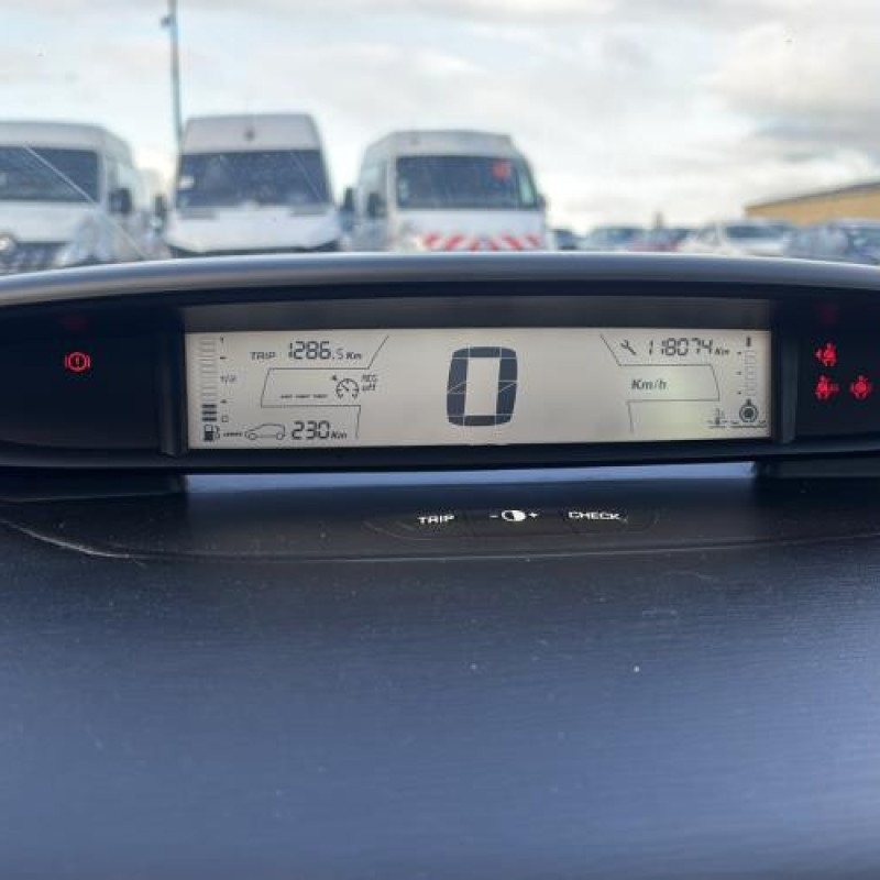 Optique avant principal droit (feux)(phare) CITROEN C4 1 Photo n°19