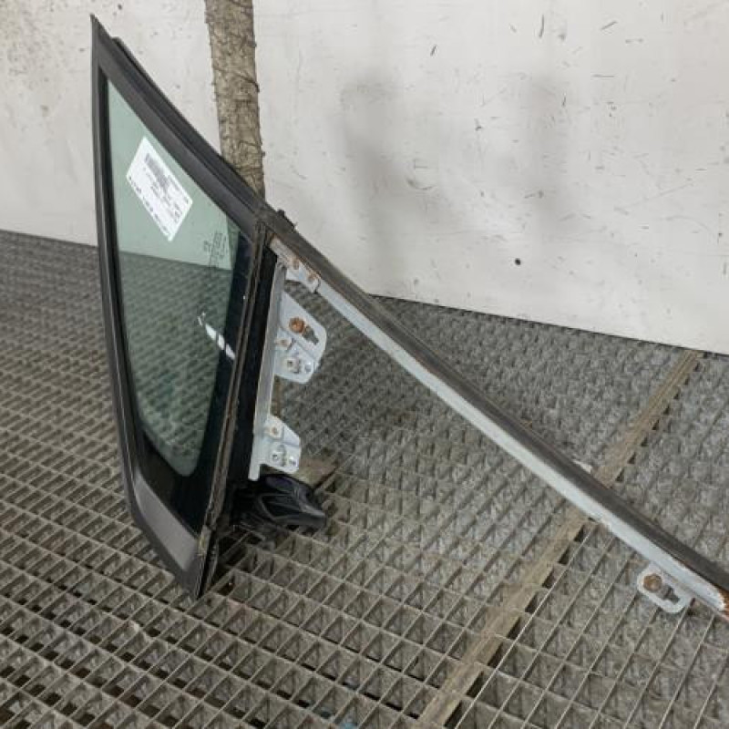 Custode avant gauche (porte) PEUGEOT 308 1 Photo n°4