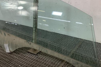 Vitre avant droit PEUGEOT 308 1