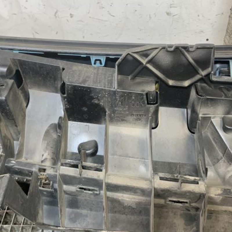 Calandre RENAULT KANGOO 2 Photo n°5