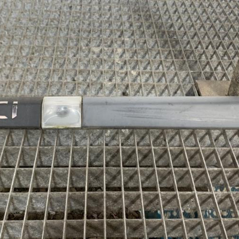 Baguette de porte avant gauche RENAULT CLIO 3 Photo n°2