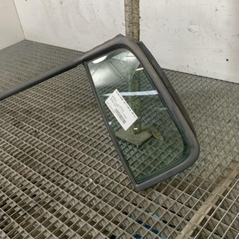 Custode arriere droit (porte) RENAULT CLIO 3 Photo n°3