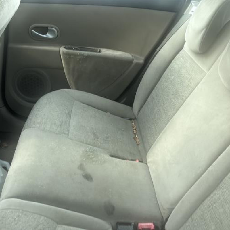 Custode arriere droit (porte) RENAULT CLIO 3 Photo n°20