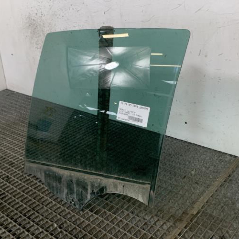 Vitre arriere gauche RENAULT CLIO 3 Photo n°3