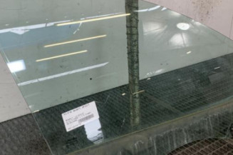 Vitre avant droit RENAULT CLIO 3