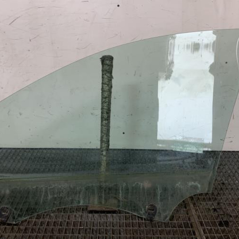 Vitre avant droit RENAULT CLIO 3 Photo n°4