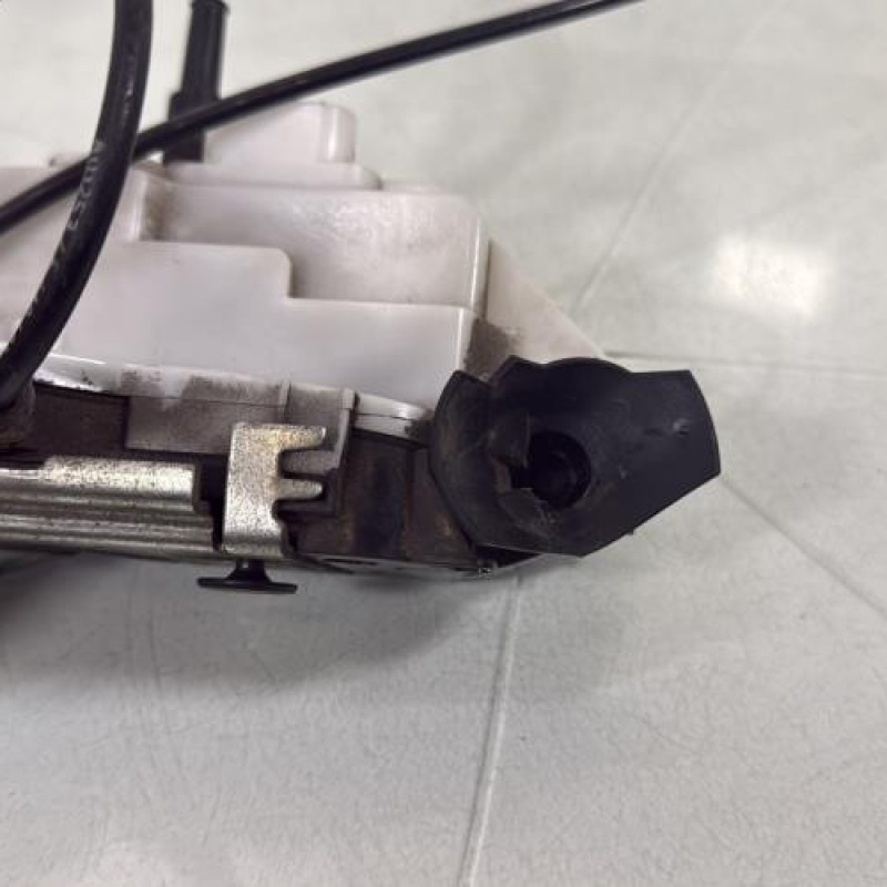 Serrure avant gauche RENAULT TWINGO 2 Photo n°2