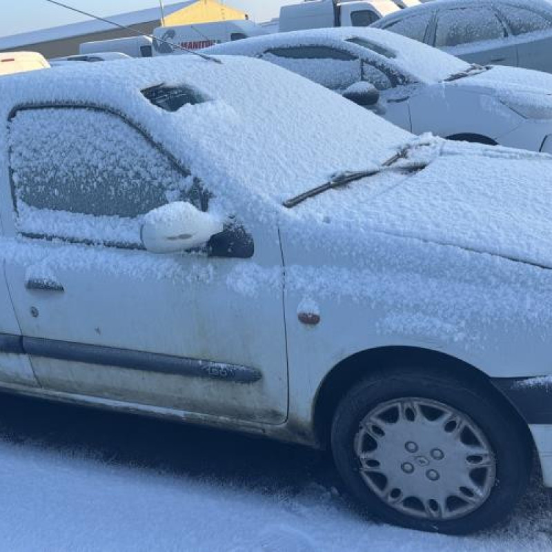 Capot RENAULT CLIO 2 Photo n°7