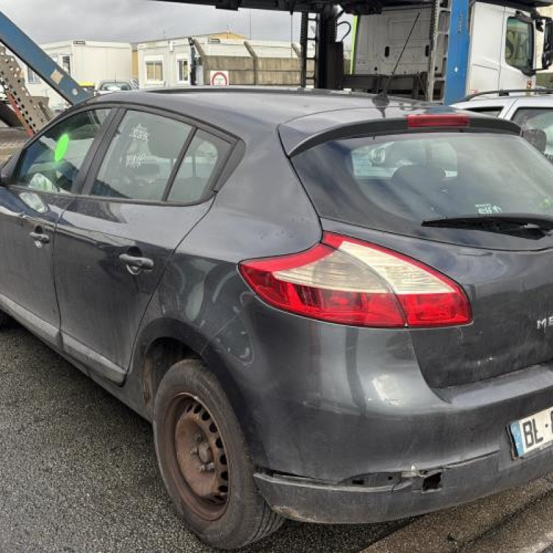 Retroviseur droit RENAULT MEGANE 3 Photo n°10