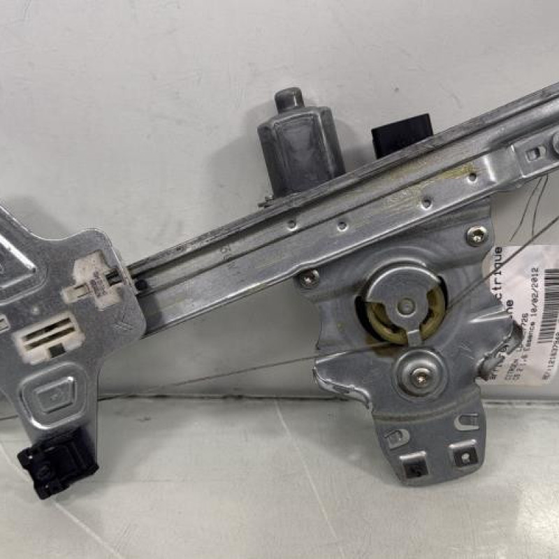 Leve vitre electrique arriere gauche CITROEN C5 2 Photo n°1