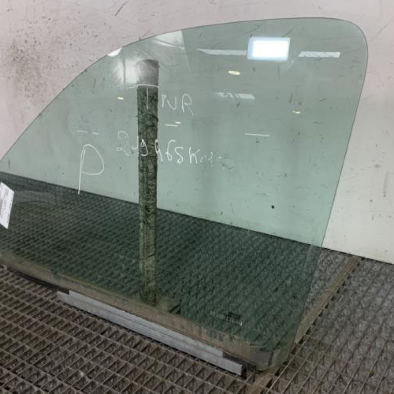 Vitre avant gauche RENAULT KANGOO 1 Photo n°3