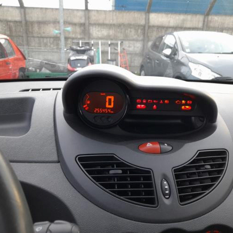 Aile avant gauche RENAULT TWINGO 2 Photo n°16