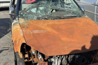 Custode arriere droit VOLKSWAGEN POLO 4