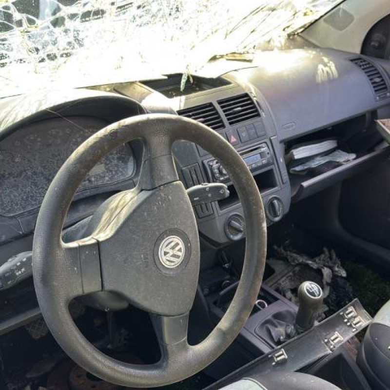 Porte avant droit VOLKSWAGEN POLO 4 Photo n°15