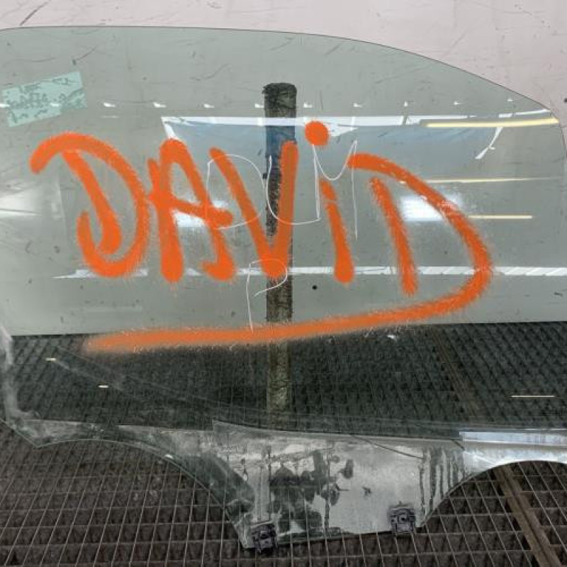 Vitre avant droit PEUGEOT PARTNER 3 Photo n°4