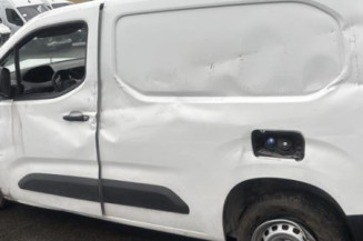 Vitre avant droit PEUGEOT PARTNER 3