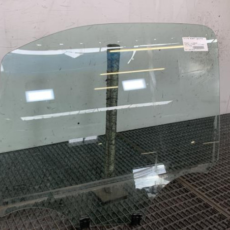 Vitre avant gauche PEUGEOT PARTNER 3