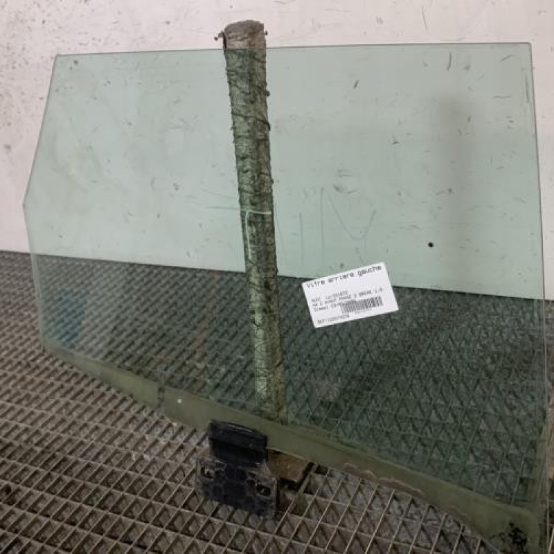 Vitre arriere gauche AUDI A4 2 Photo n°3