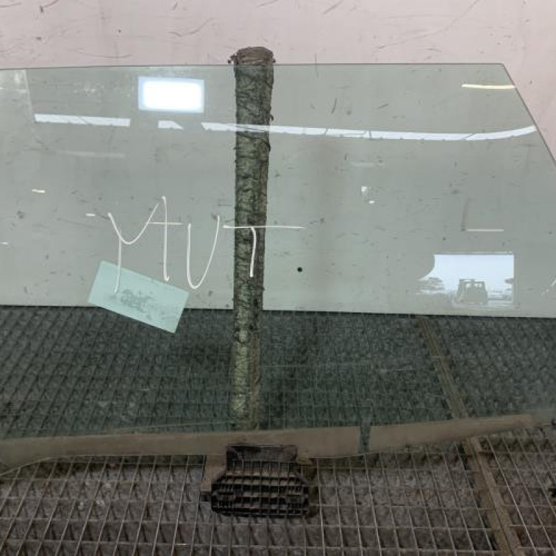 Vitre arriere gauche AUDI A4 2 Photo n°4