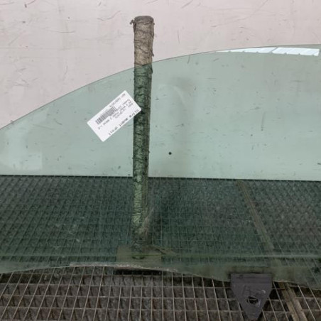 Vitre avant droit AUDI A4 2 Photo n°1