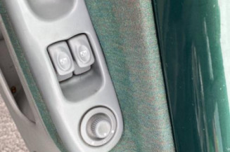 Retroviseur droit RENAULT TWINGO 1