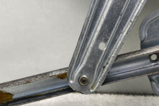 Leve vitre electrique avant droit RENAULT TWINGO 1