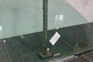 Vitre avant gauche RENAULT KANGOO 1