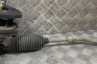 Cremaillere assistee PEUGEOT 208 1