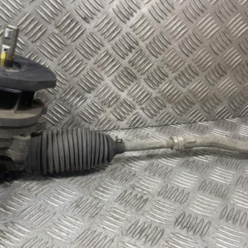 Cremaillere assistee PEUGEOT 208 1 Photo n°4