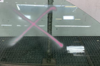 Vitre avant droit RENAULT CLIO 2 Photo n°1