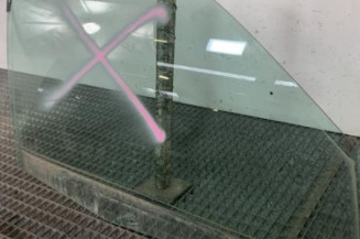 Vitre avant droit RENAULT CLIO 2