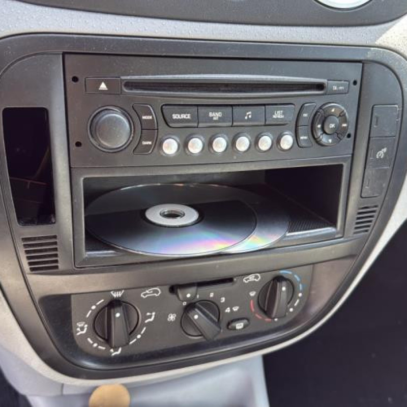 Leve vitre electrique avant droit CITROEN C3 1 Photo n°17