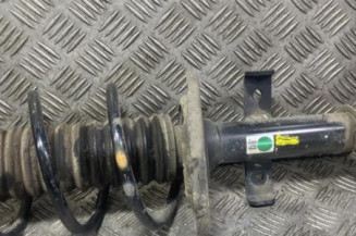 Amortisseur avant droit RENAULT CLIO 4 Photo n°1