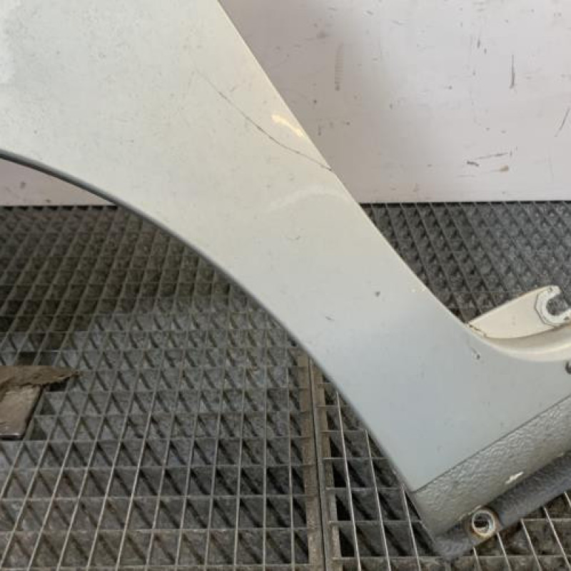 Aile avant gauche RENAULT CLIO 2 Photo n°2