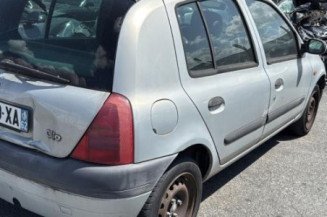 Calandre RENAULT CLIO 2