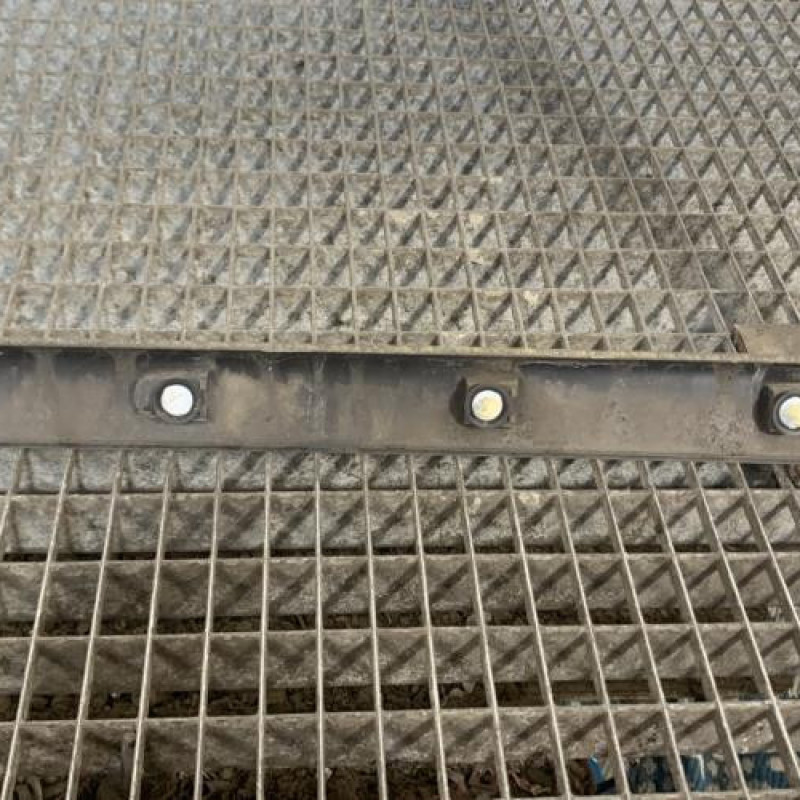 Baguette de porte avant droite PEUGEOT 3008 1 Photo n°5